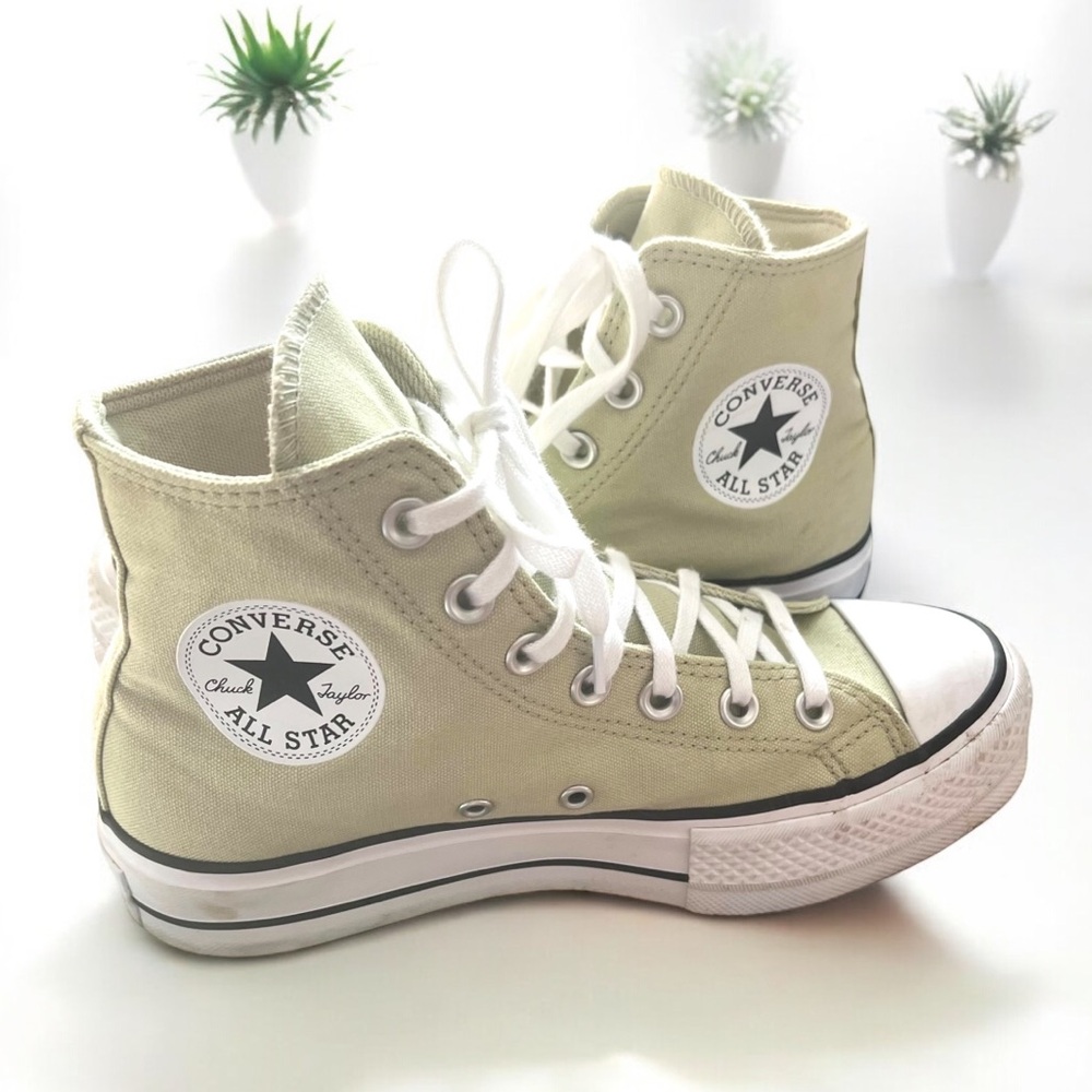 CONVERSE ALL STAR Platform Sneakers Chuck Taylor Sage Green Woman’s Size 6.5